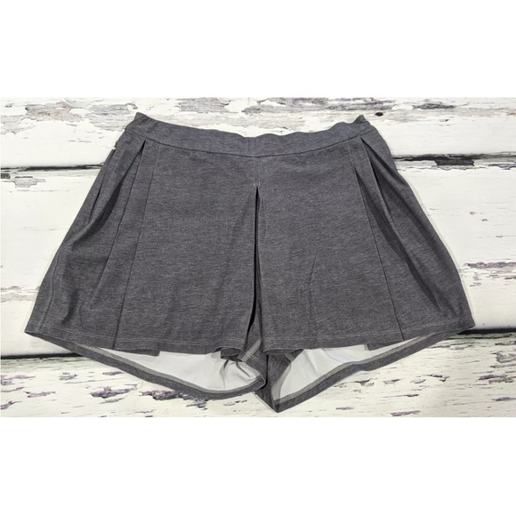 Lululemon Go City Pleated Shorts - Picture 3 of 4